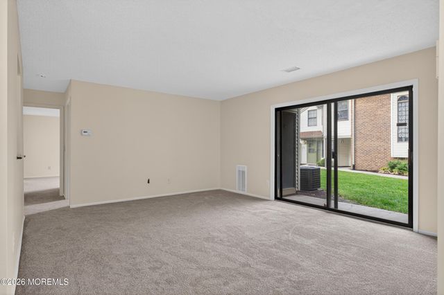 2101 Bayhead Drive 2101, Parlin, NJ 08859