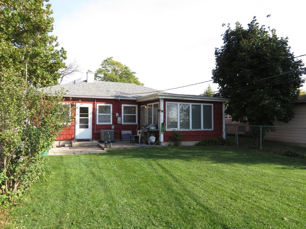 1304 Schriber Avenue, Joliet, IL 60435 — photo 2