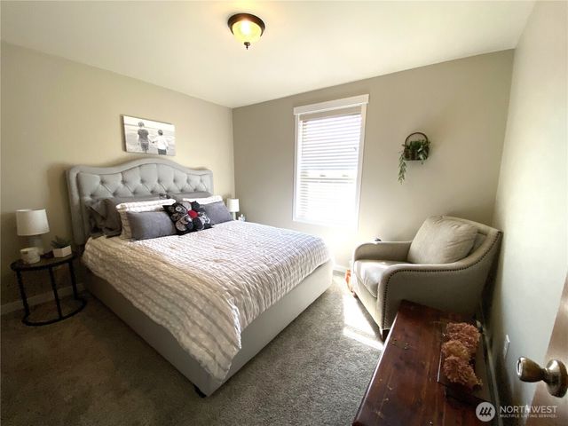 982 Highline Drive, East Wenatchee, WA 98802