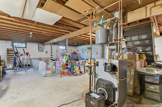 59 Gaymore Road, Port Jefferson Station, NY 11776