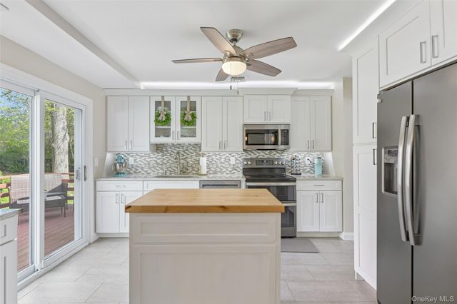 59 Gaymore Road, Port Jefferson Station, NY 11776