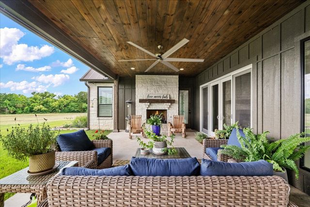 1284 A COUNTY ROAD 4940, Leonard, TX 75452