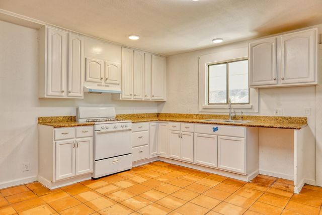 138 San Miguel Canyon Road, Royal Oaks, CA 95076