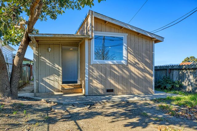 138 San Miguel Canyon Road, Royal Oaks, CA 95076
