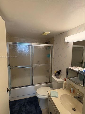 1621 Collins Ave 705, Miami Beach, FL 33139