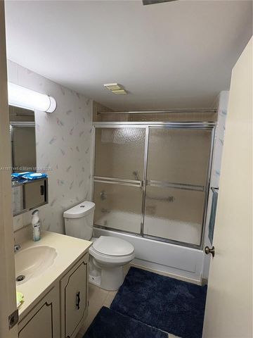 1621 Collins Ave 705, Miami Beach, FL 33139