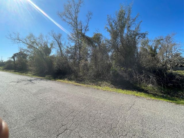 0 Yaupon St Street, Baytown, TX 77520