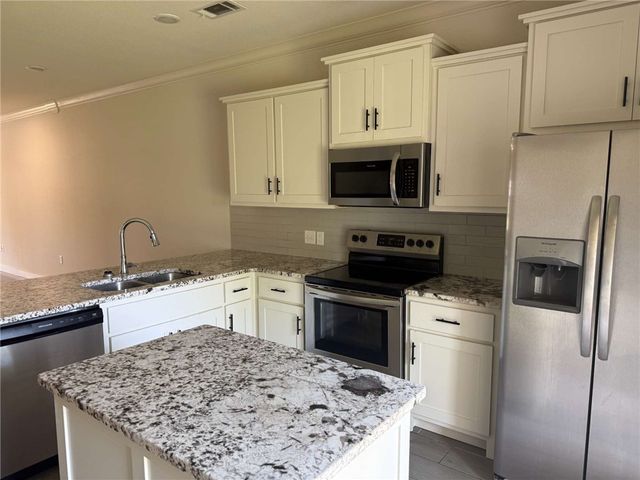 3217 SW Hillstone Avenue, Bentonville, AR 72713