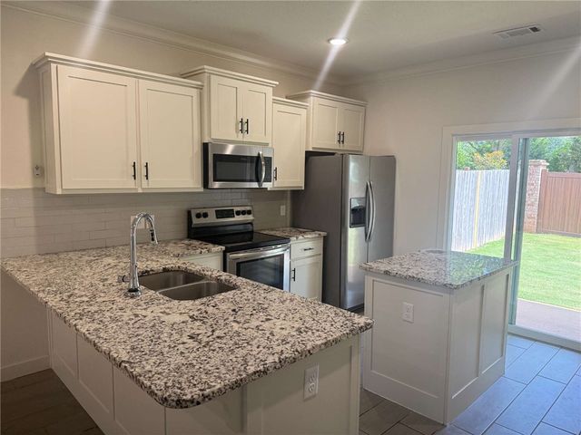 3217 SW Hillstone Avenue, Bentonville, AR 72713