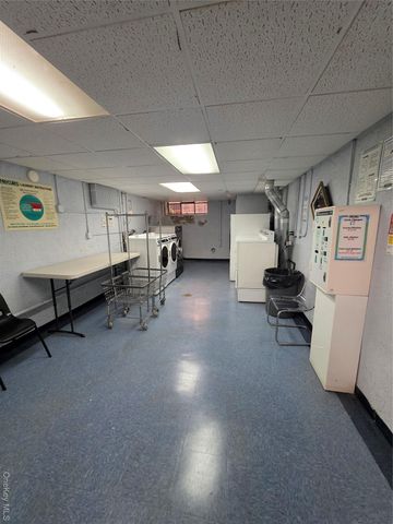 65-05 Yellowstone Boulevard 6C, Forest Hills, NY 11375