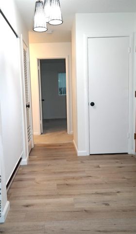 7613 Valley Wood Dr, Sacramento, CA 95828