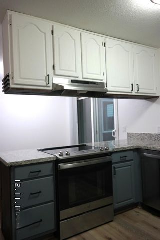 7613 Valley Wood Dr, Sacramento, CA 95828