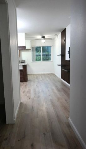 7613 Valley Wood Dr, Sacramento, CA 95828