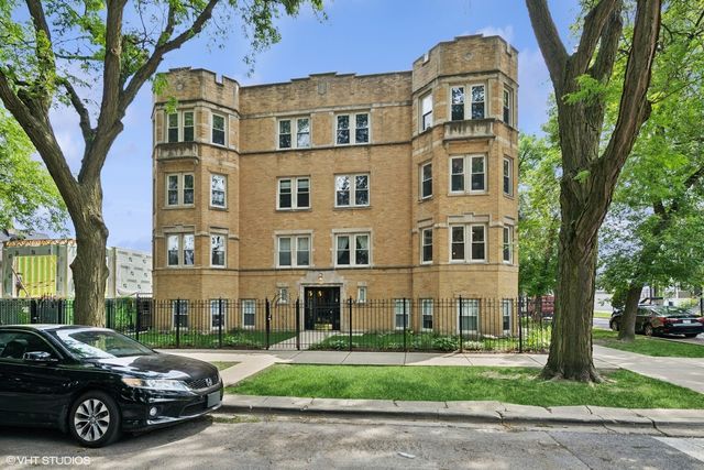 4103 N Lawndale Avenue 202, Chicago, IL 60618