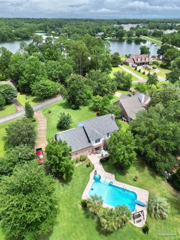 5013 Roland Rd, Pace, FL 32571