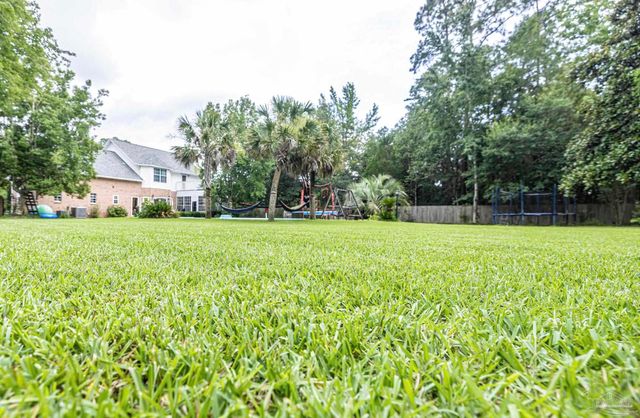 5013 Roland Rd, Pace, FL 32571