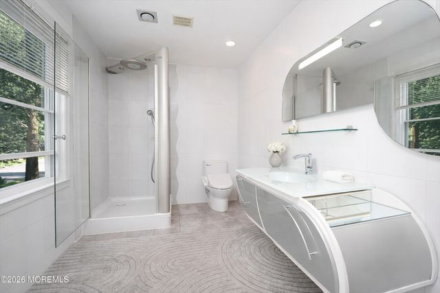 11 Buffalo, East Brunswick, NJ 08816