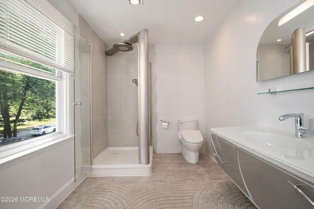 11 Buffalo, East Brunswick, NJ 08816