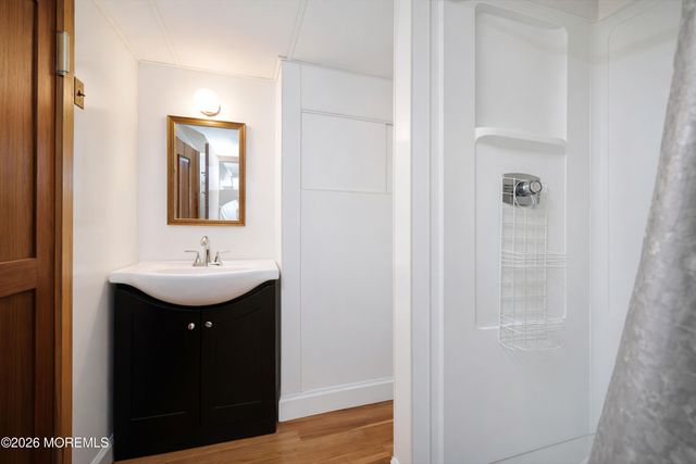 11 Buffalo, East Brunswick, NJ 08816