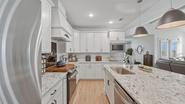 585 Nature Trail, Soddy Daisy, TN 37379