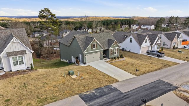 585 Nature Trail, Soddy Daisy, TN 37379