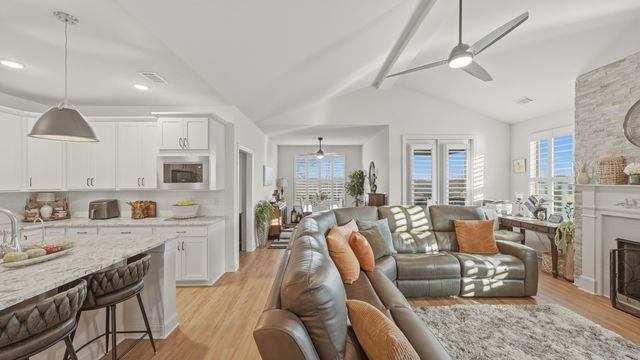 585 Nature Trail, Soddy Daisy, TN 37379