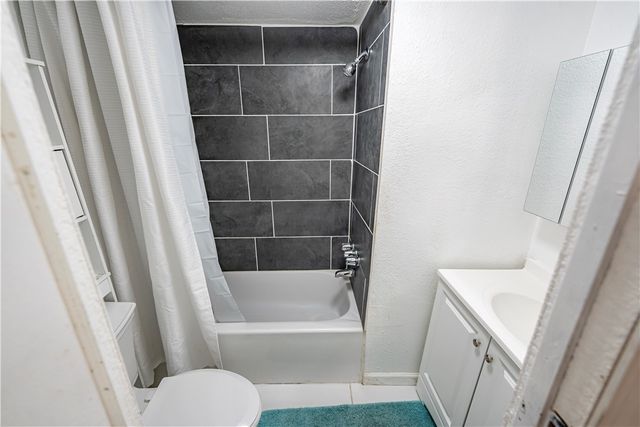 3260 E Leroy Avenue, Kingman, AZ 86409