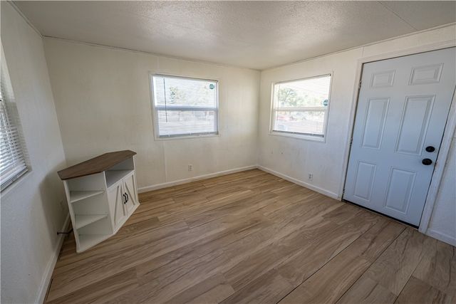 3260 E Leroy Avenue, Kingman, AZ 86409