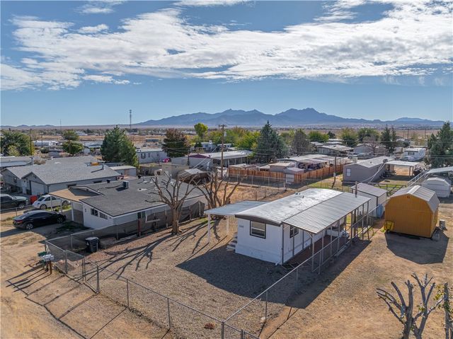 3260 E Leroy Avenue, Kingman, AZ 86409