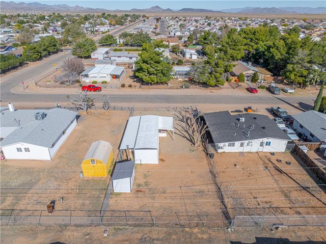 3260 E Leroy Avenue, Kingman, AZ 86409
