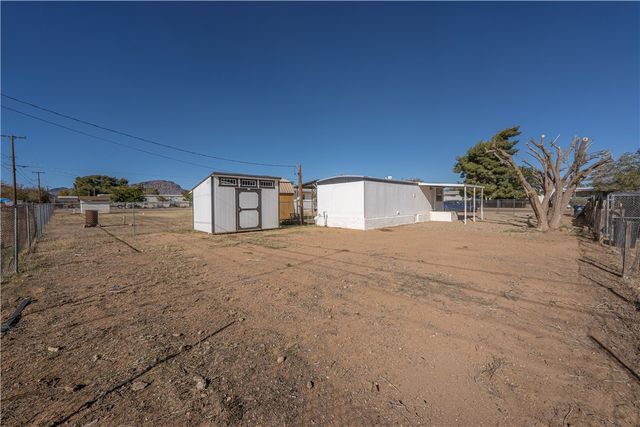 3260 E Leroy Avenue, Kingman, AZ 86409
