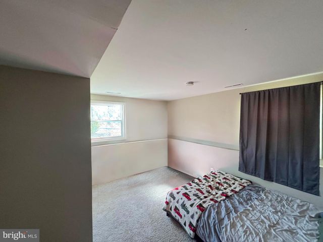 252 TERRY LN, Egg Harbor City, NJ 08215