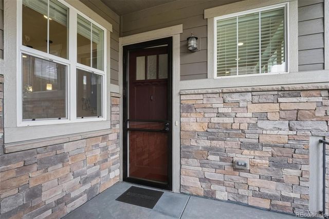 6907 W Jewell Drive, Lakewood, CO 80227