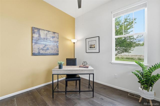 6907 W Jewell Drive, Lakewood, CO 80227