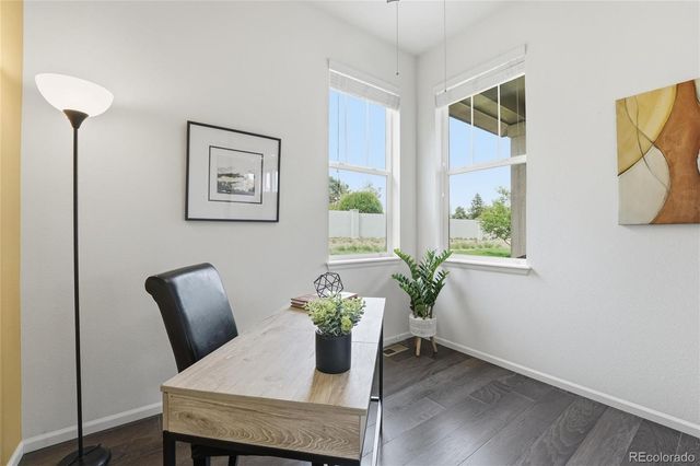6907 W Jewell Drive, Lakewood, CO 80227