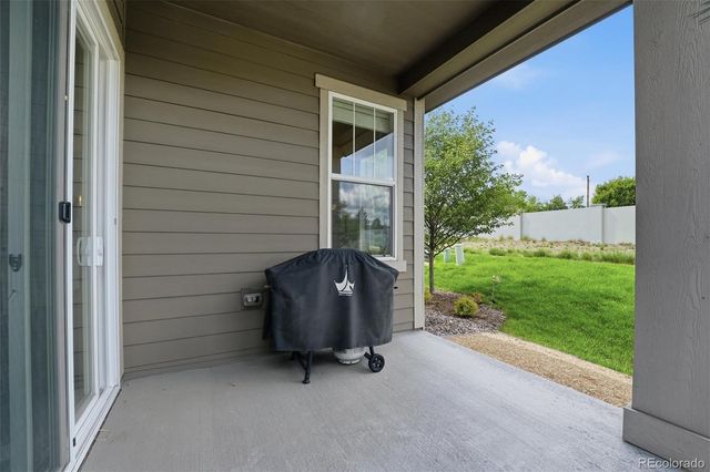 6907 W Jewell Drive, Lakewood, CO 80227