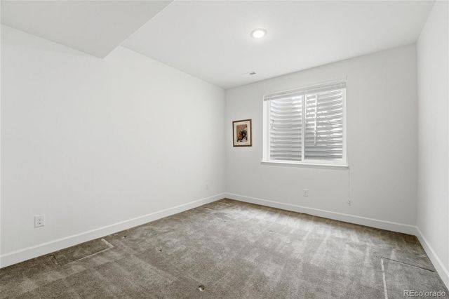 6907 W Jewell Drive, Lakewood, CO 80227