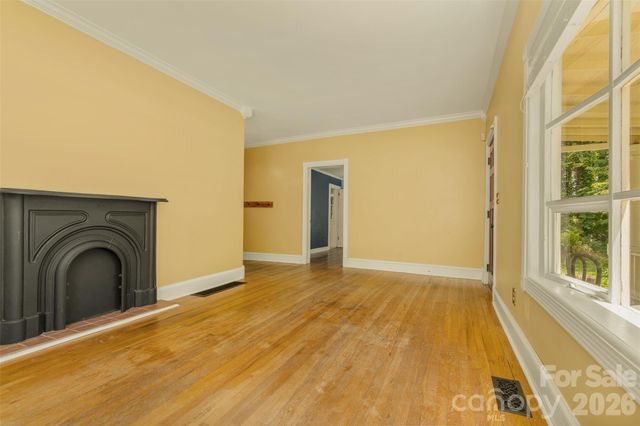 100 Cannon Drive, Hendersonville, NC 28792