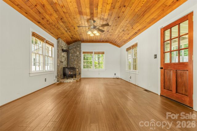 100 Cannon Drive, Hendersonville, NC 28792