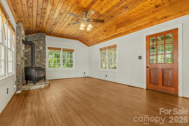 100 Cannon Drive, Hendersonville, NC 28792