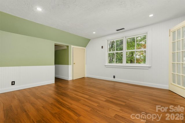 100 Cannon Drive, Hendersonville, NC 28792