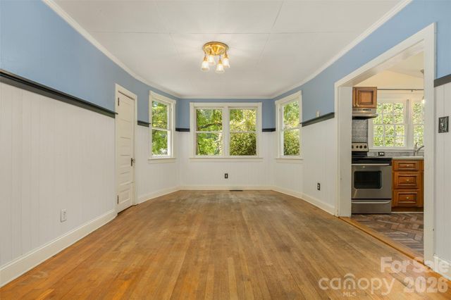100 Cannon Drive, Hendersonville, NC 28792