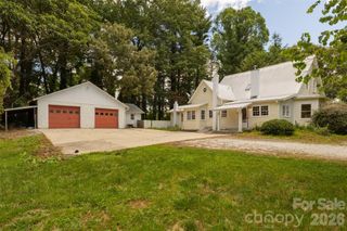 100 Cannon Drive, Hendersonville, NC 28792