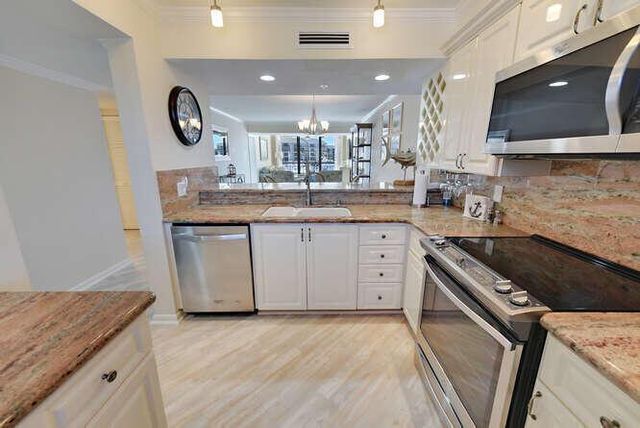 2601 Marina Isle Way 303, Jupiter, FL 33477
