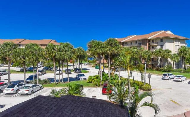2601 Marina Isle Way 303, Jupiter, FL 33477
