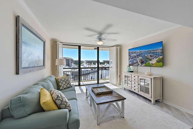 2601 Marina Isle Way 303, Jupiter, FL 33477