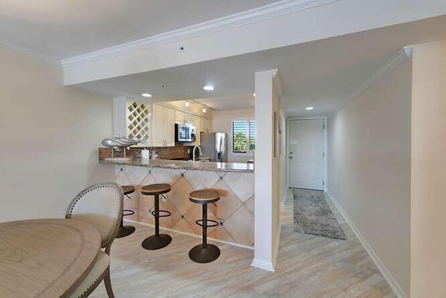 2601 Marina Isle Way 303, Jupiter, FL 33477