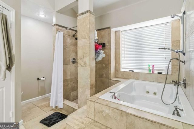 2170 Hunters Ridge Drive, Lawrenceville, GA 30044