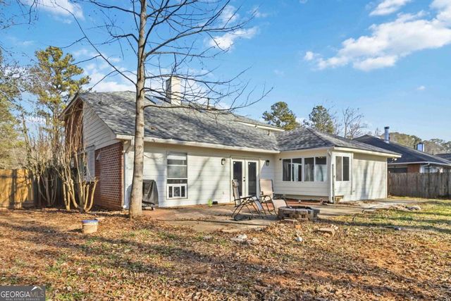 2170 Hunters Ridge Drive, Lawrenceville, GA 30044