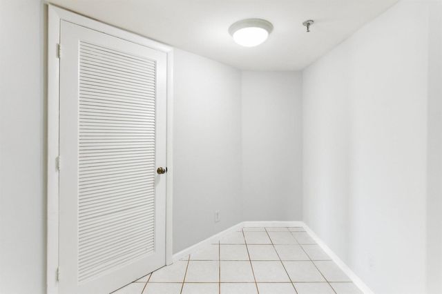 6463 La Costa Drive 201, Boca Raton, FL 33433